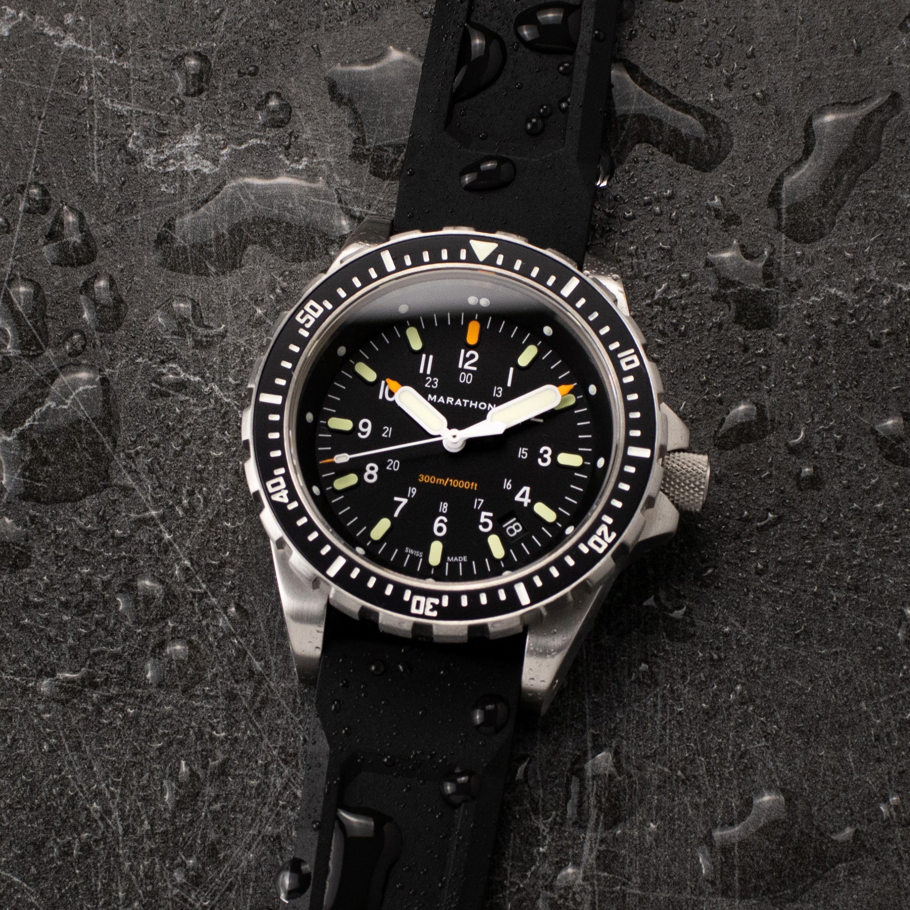 46mm Jumbo Diver's Quartz (JSAR) – Marathon Watch